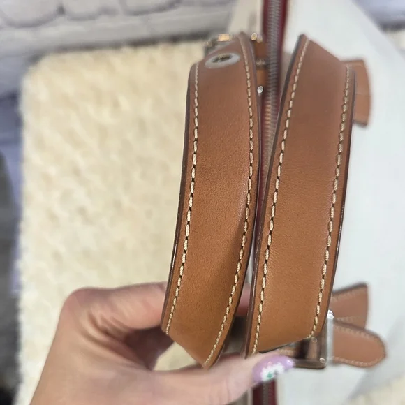 Dooney & Bourke Cream and Tan Shoulder Bag - Picture 10 of 15